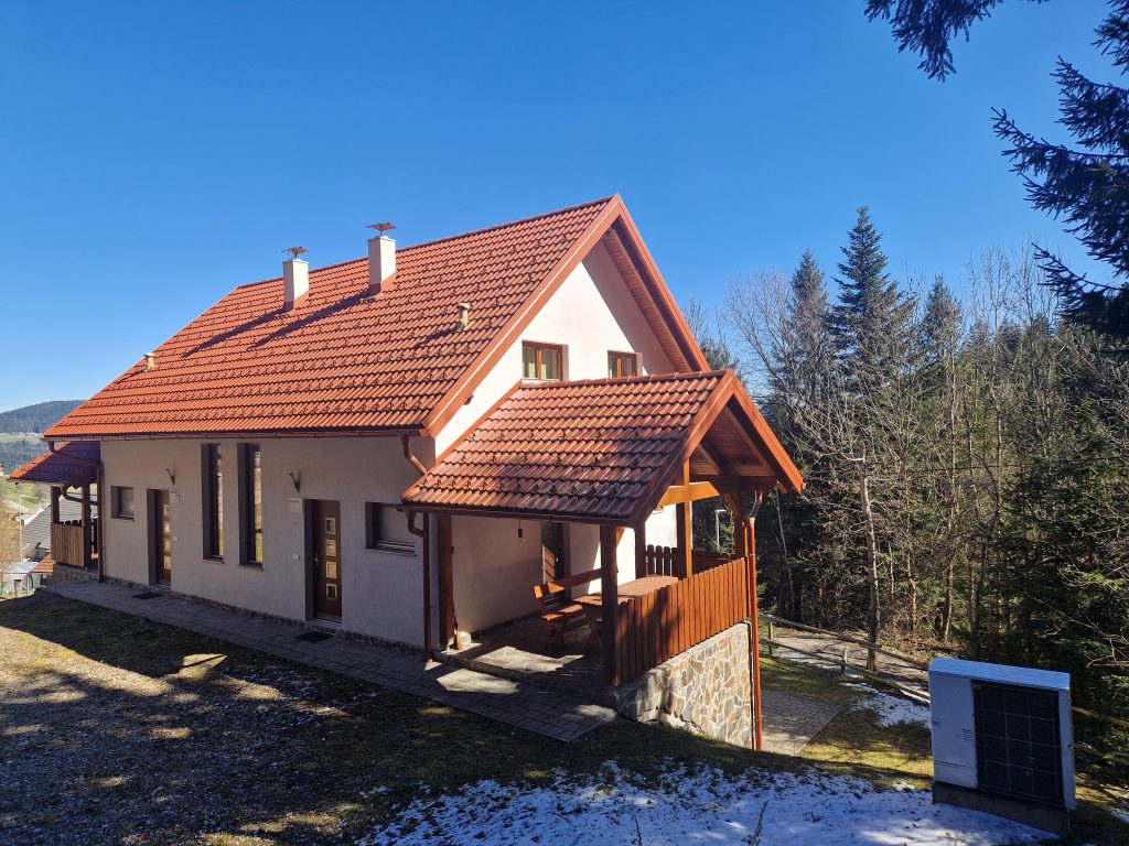 A modern and spacious holiday facility, set in a peaceful environment on the edge of the forest.