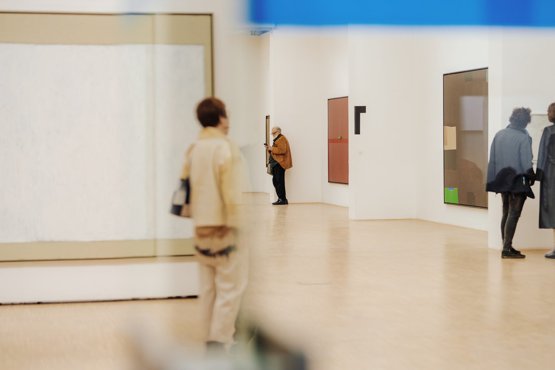 KGLU gallery space with works by Bogdan Borčič on display.