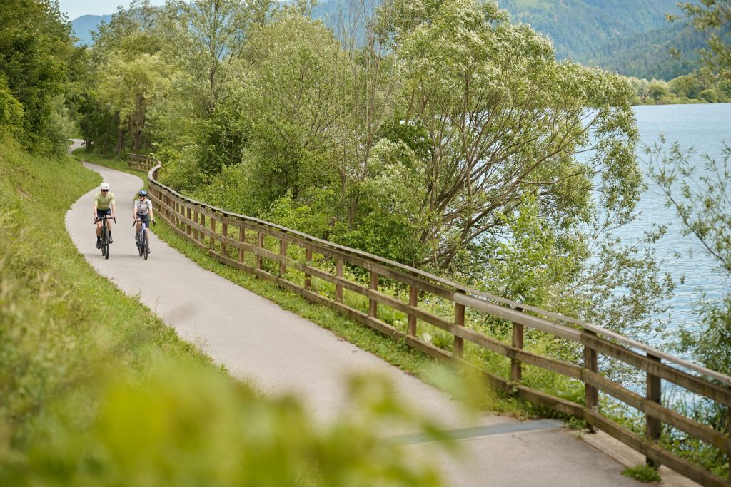 Cycling along the Drava in the vicinity of Muta.